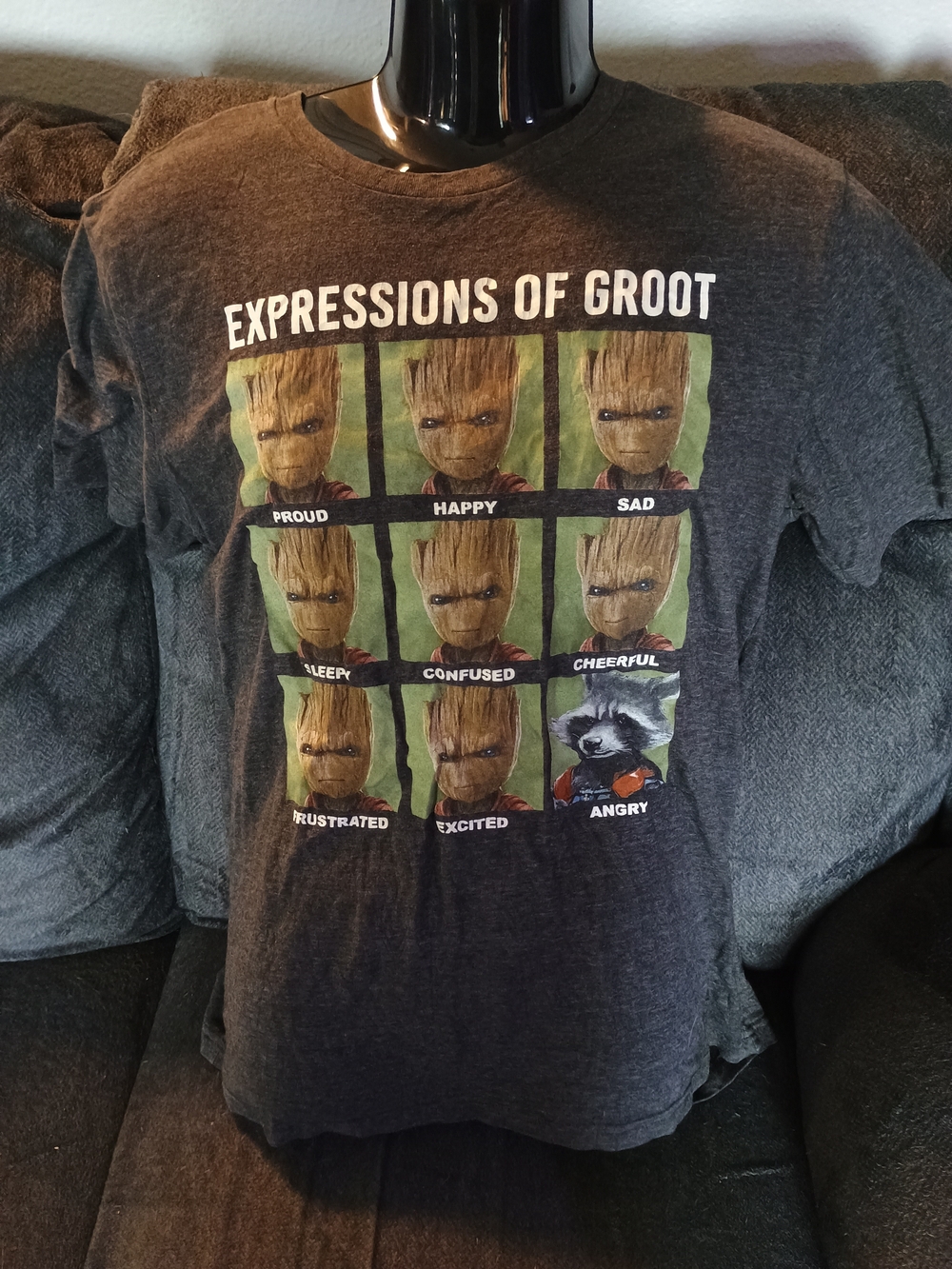 Marvel Guardians of the Galaxy Groot Expressions Men’s Large Graphic T Shirt